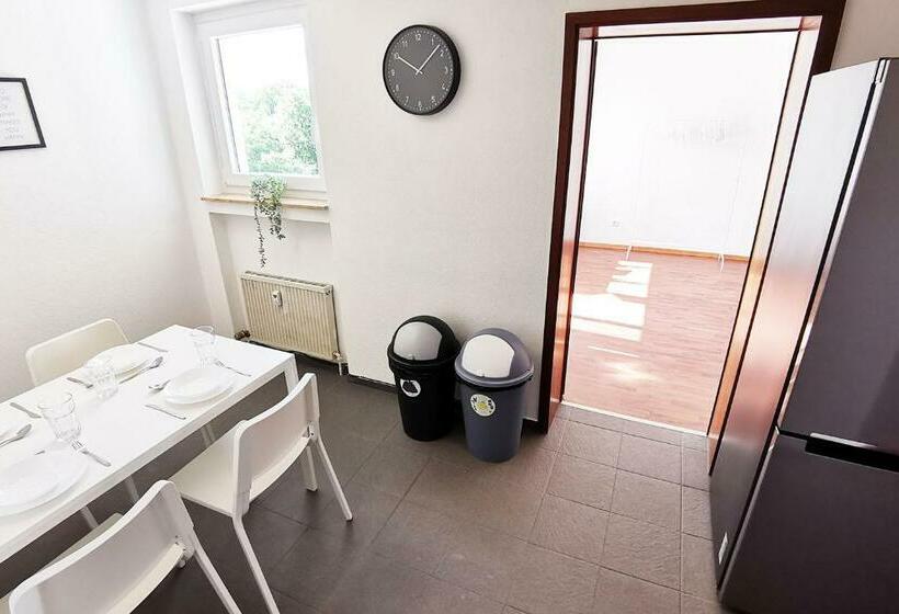 Nice Apartment In Heusenstamm Near Frankfurt