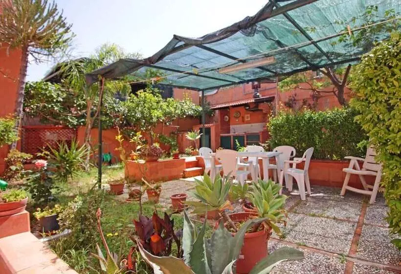 Villetta Santa Lucia Con Patio E Giardino By Wonderful Italy