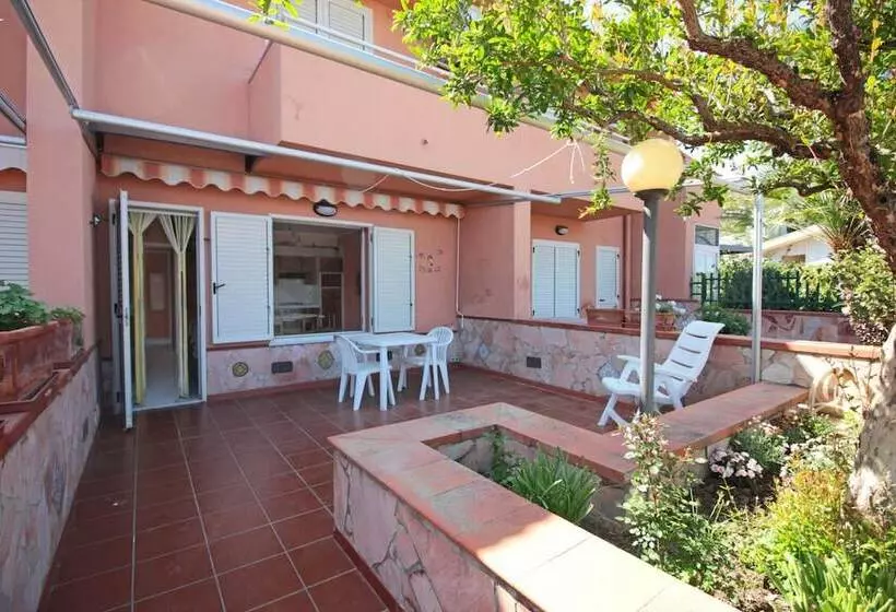 Villetta Santa Lucia Con Patio E Giardino By Wonderful Italy