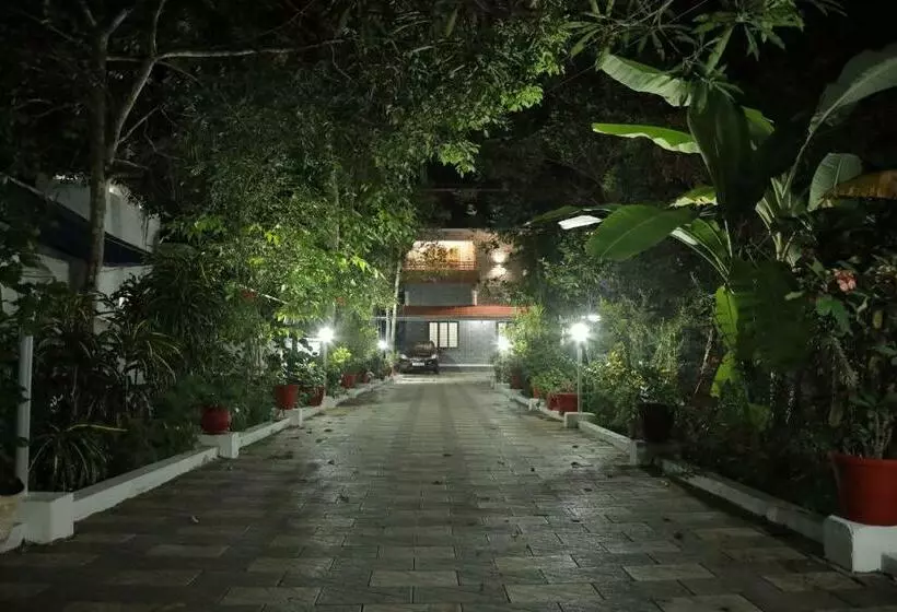 Anandam Stays   Premium 3bhk Plush Homestay, Vaikom Near Kumarakom