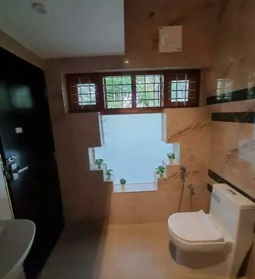 Anandam Stays   Premium 3bhk Plush Homestay, Vaikom Near Kumarakom