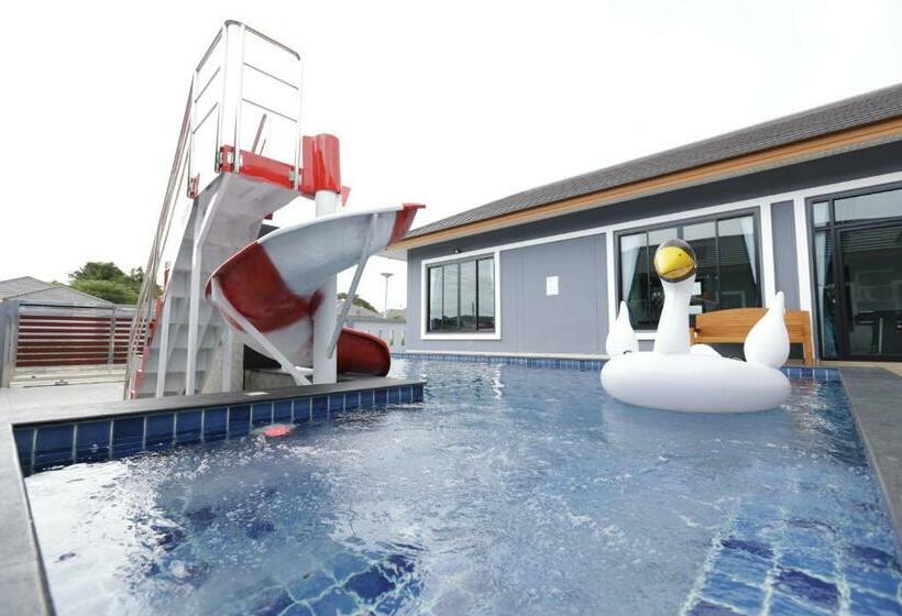 Aq32 The Pool Villa Pattaya