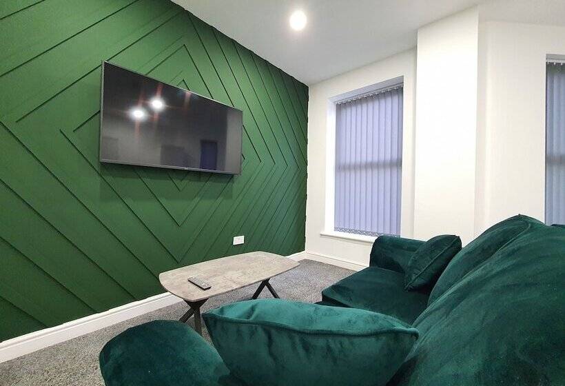 Dysa Banks Apartments