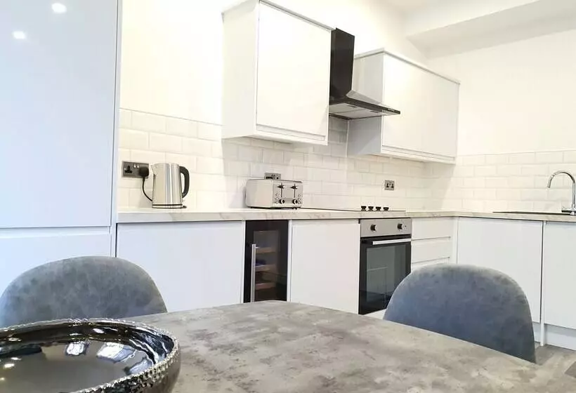 Dysa Banks Apartments