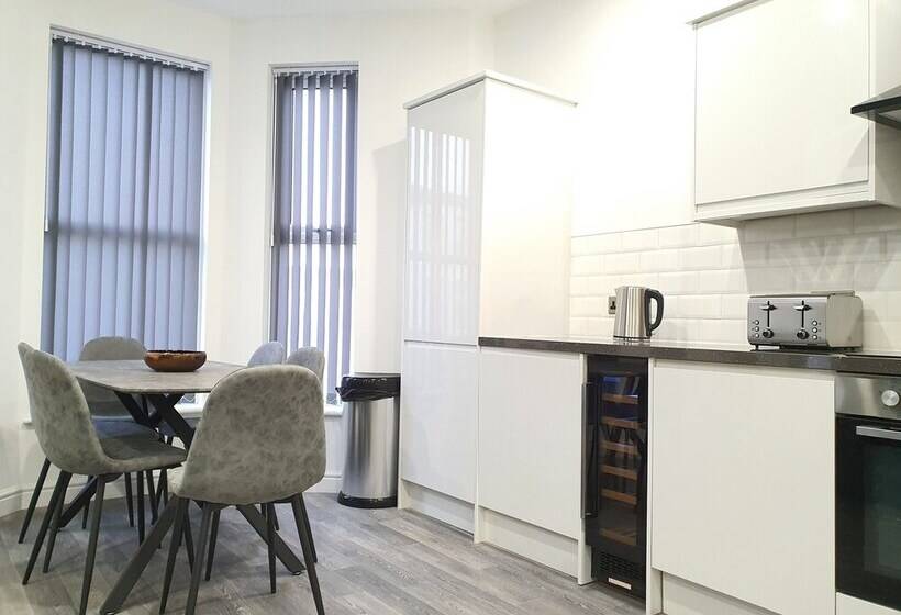 Dysa Banks Apartments