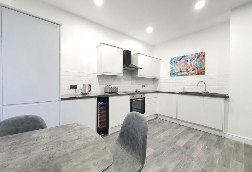 Dysa Banks Apartments