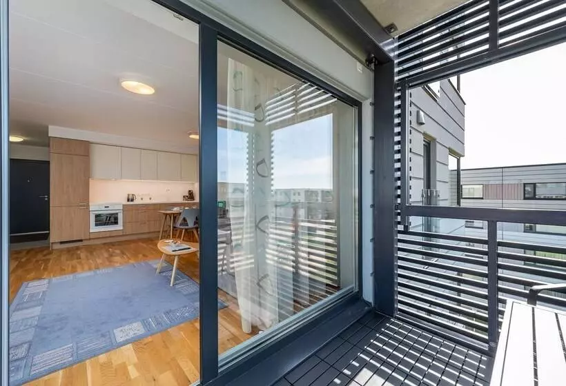 Haraka Apartment With Sunset Balcony