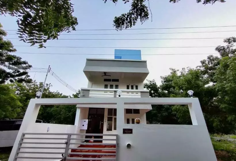 La Maison Aurele Near Auroville Beach