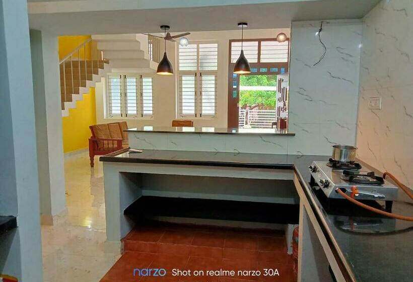 La Maison Aurele Near Auroville Beach