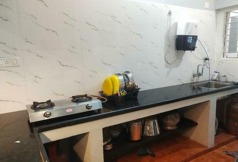 La Maison Aurele Near Auroville Beach