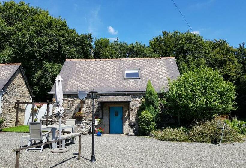 Maroux Vian Country Cottage