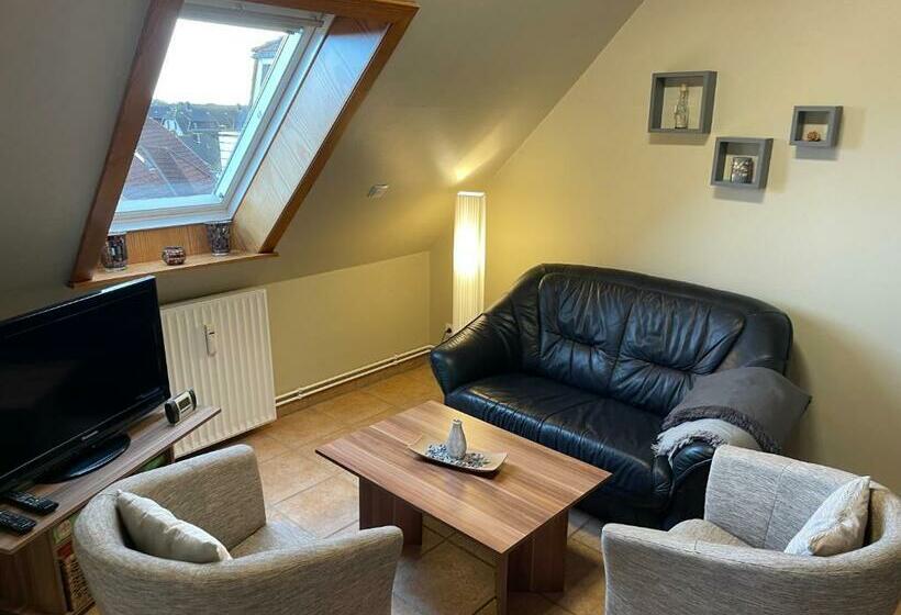 Modernisierte Ferienwohnung Friedrichskoog   Spitze, Gegenüber Mutter Kind Klinik