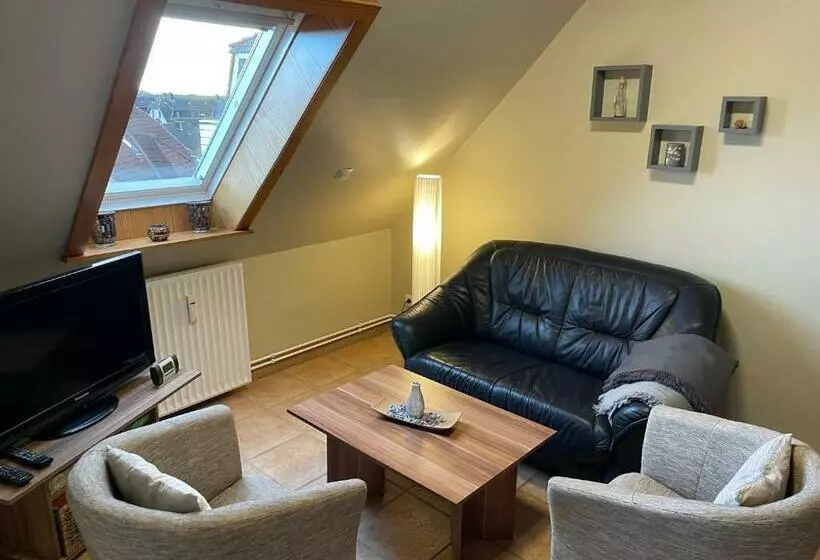 Modernisierte Ferienwohnung Friedrichskoog   Spitze, Gegenüber Mutter Kind Klinik