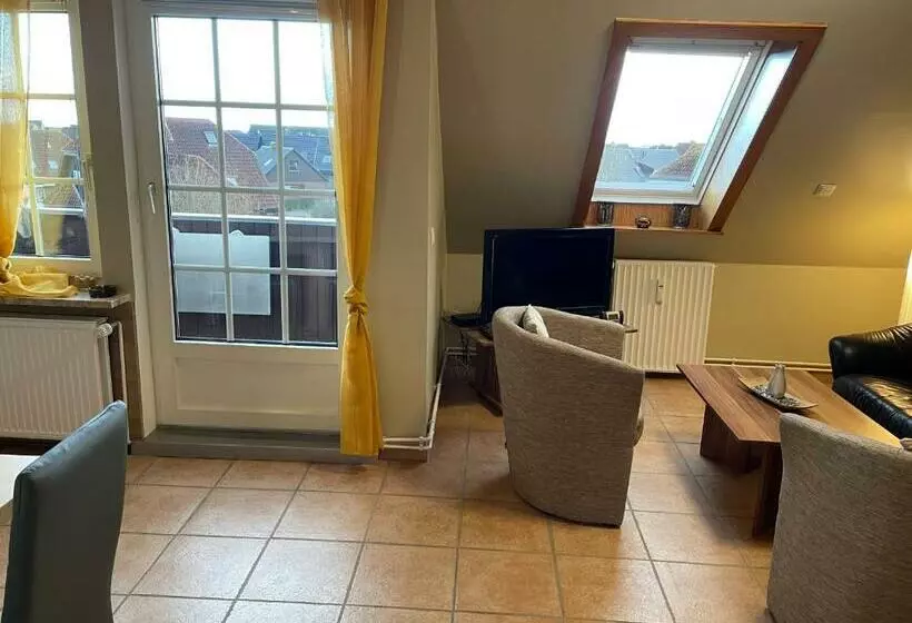 Modernisierte Ferienwohnung Friedrichskoog   Spitze, Gegenüber Mutter Kind Klinik