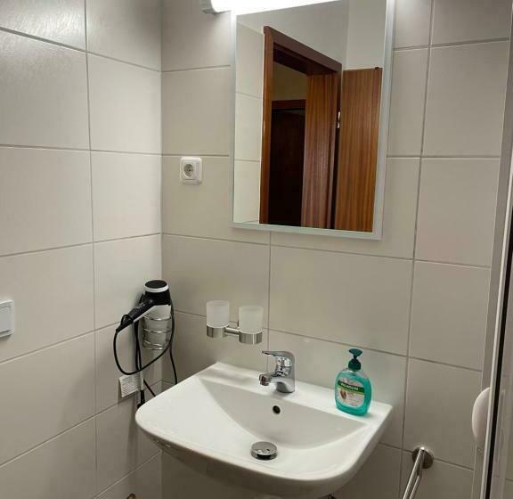 Modernisierte Ferienwohnung Friedrichskoog   Spitze, Gegenüber Mutter Kind Klinik