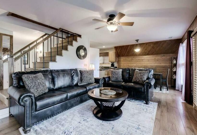 Neck Of The Woods! Canyon Views! Breathtaking!