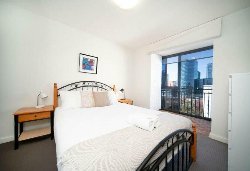 63 Spectacular City Views 1br Kings Park