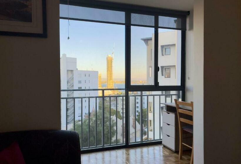 63 Spectacular City Views 1br Kings Park