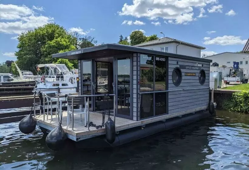 Wasserapartment Cityport   Schwimmende Ferienwohnung