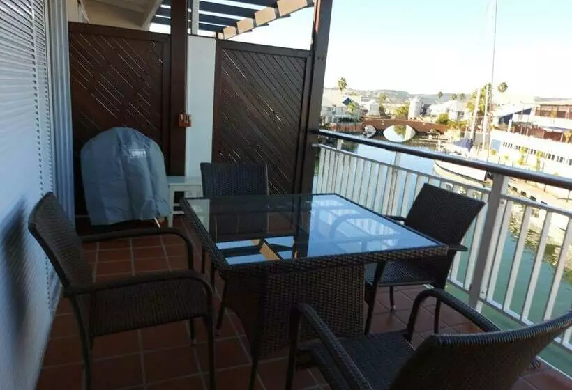 Belle View @ Knysna Quays