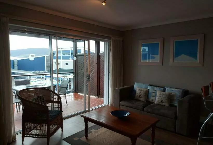 Belle View @ Knysna Quays