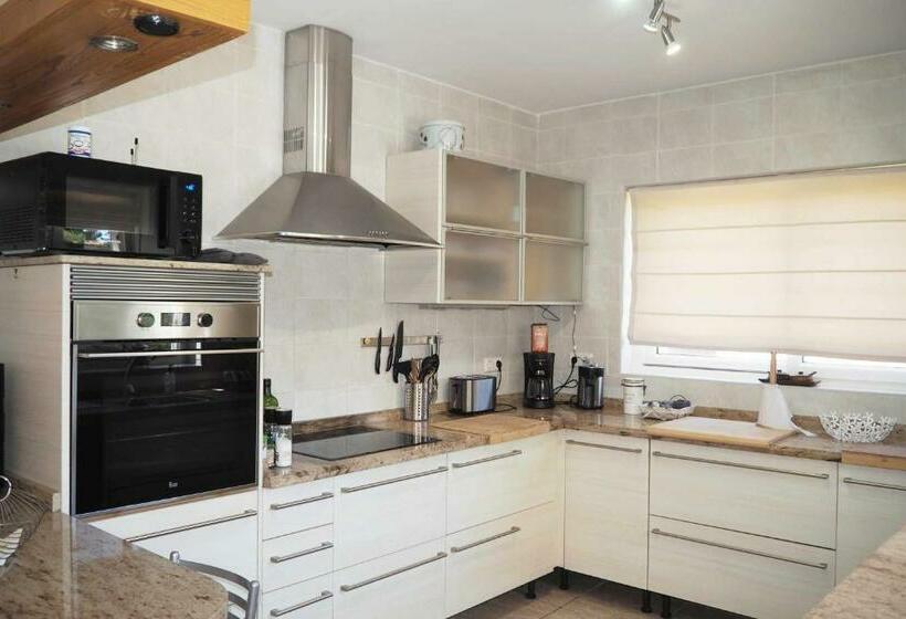 Maravillosa Villa Con Piscina Vistas Al Mar Y Aa