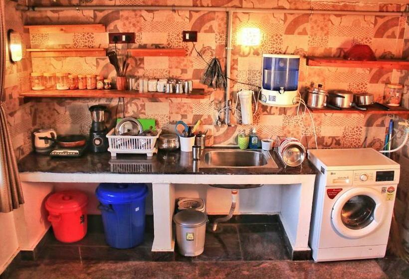 The Pink House Mamallapuram