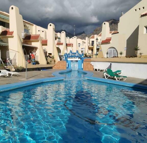 Excelent Location 5 Min To The Beach