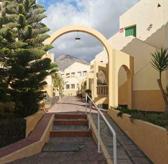 Excelent Location 5 Min To The Beach