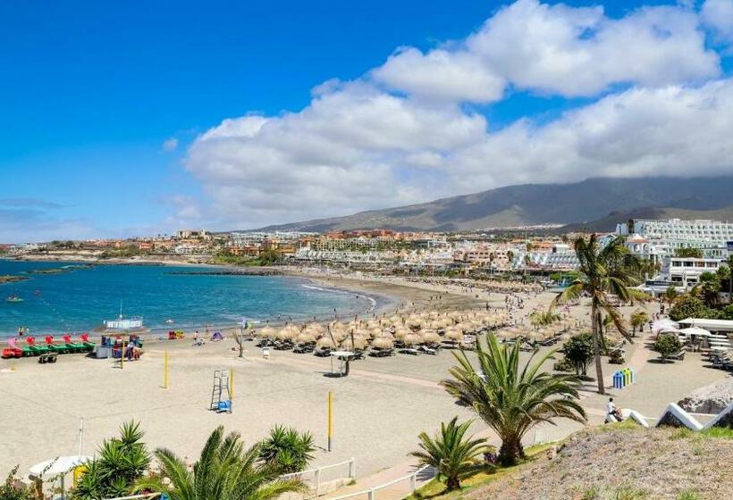 Excelent Location 5 Min To The Beach