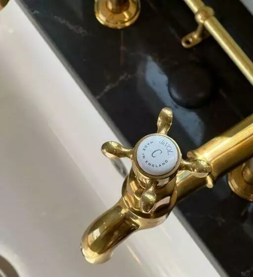 Island Hut   Outdoor Bath Tub, Firepit And Water Equipment