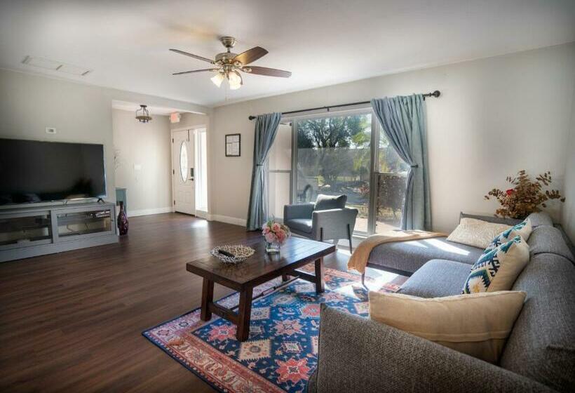 Largo Retreat 3bed 2bath Close To Clearwater Beach