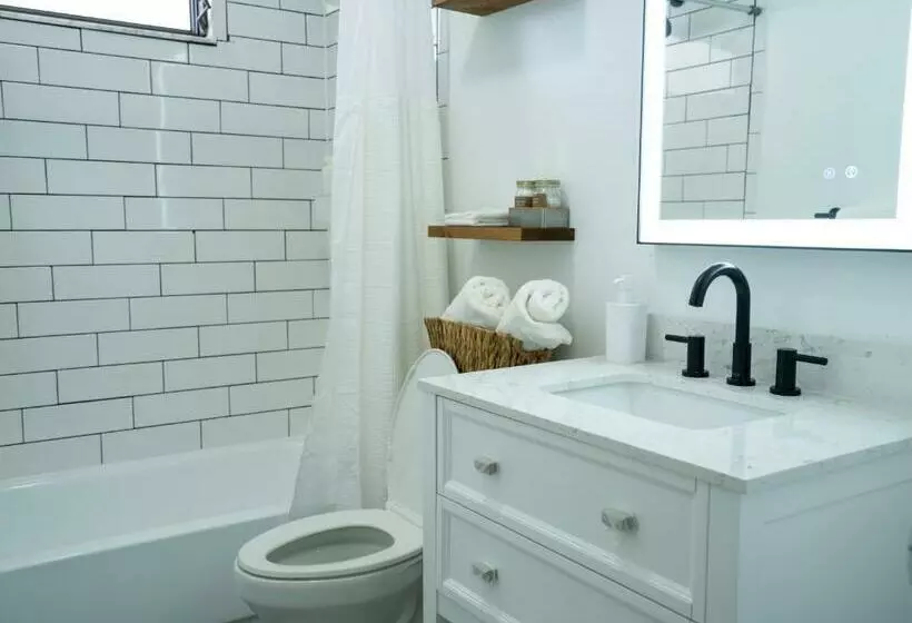 Largo Retreat 3bed 2bath Close To Clearwater Beach