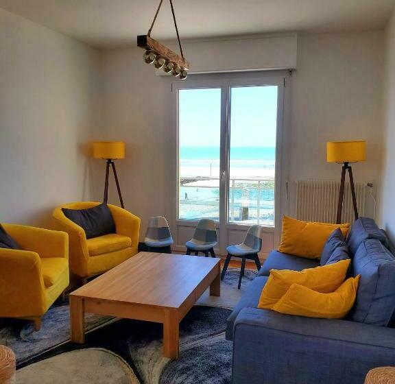 Les Petits Moussaillons