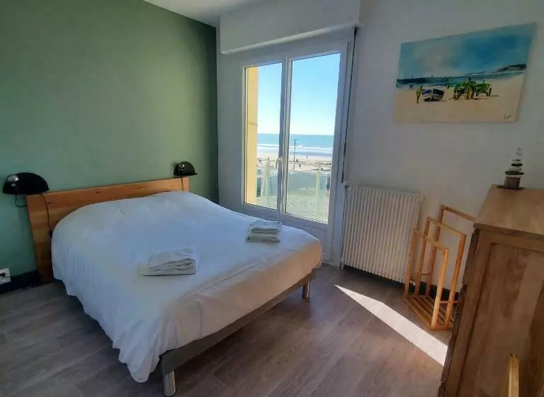 Les Petits Moussaillons