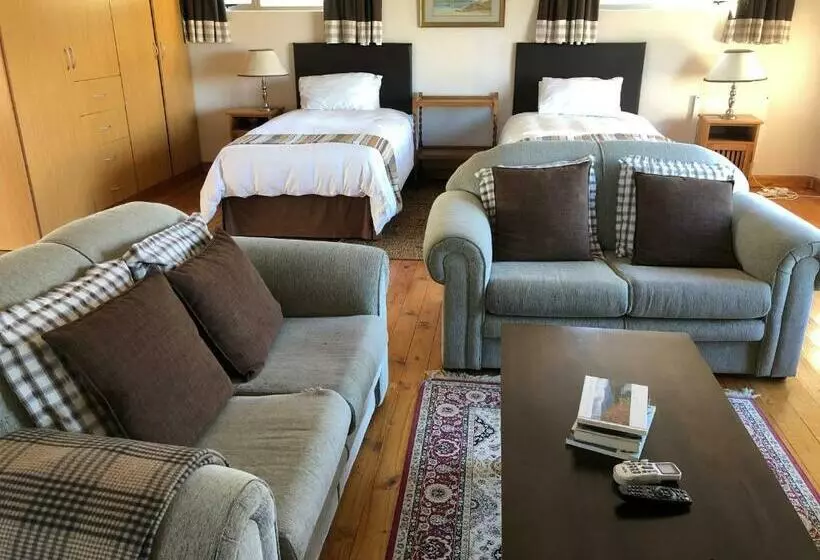 Bee’s Knees Cottage