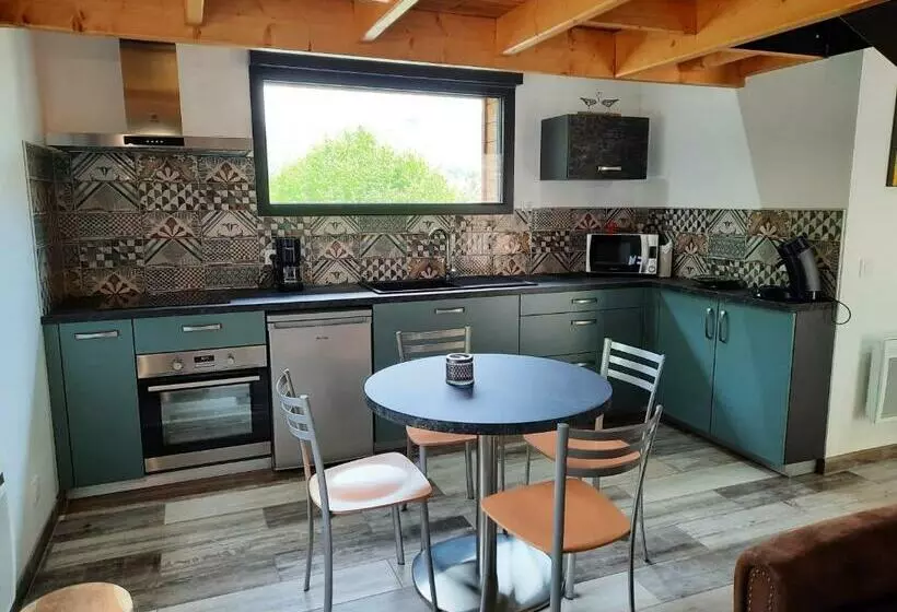 Chalet à L Orée Du Bois Avec Parking