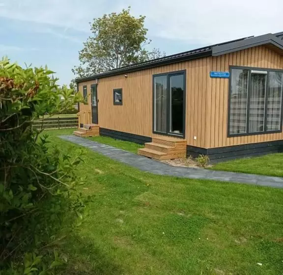 Het Yorritje   Tiny House Nabij Kust