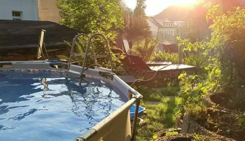 R2   Urlaubsmagie   5 Fussminuten Zur Elbe, Pool