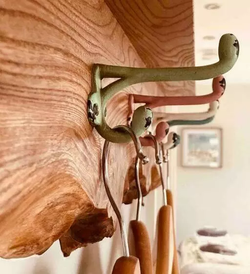 Wardlaw View  Luxury Studio Apartment With Stunning View