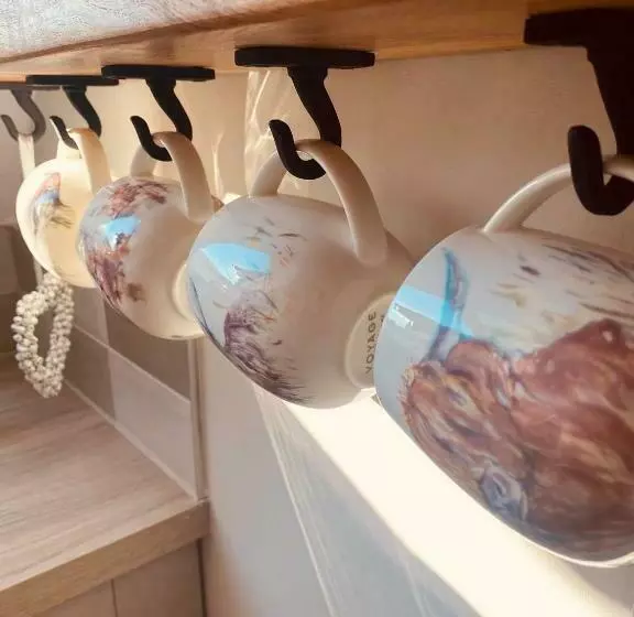 Wardlaw View  Luxury Studio Apartment With Stunning View