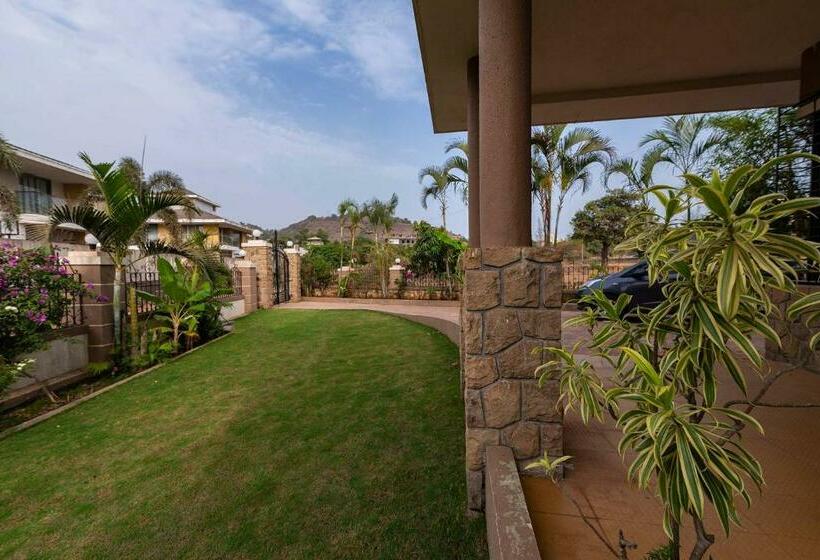 Stayvista S Moonlit Hills Retreat With Pool, Scenic View, And Indoor Games