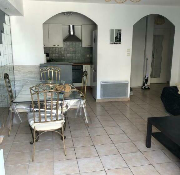 T2 Sausset Proche De La Mer