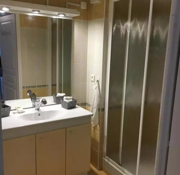 T2 Sausset Proche De La Mer