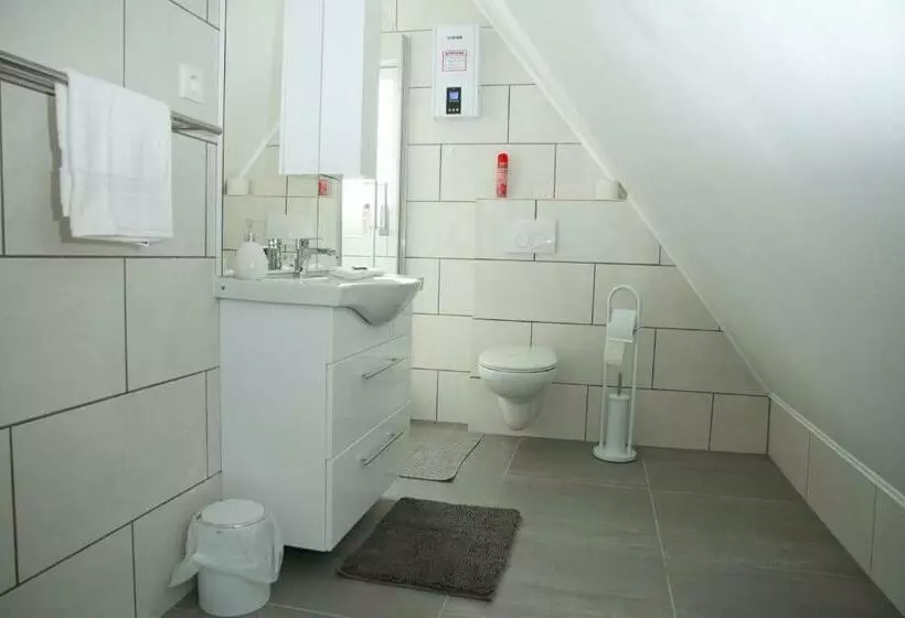 Truth Studio   Küche   Top Internet   Parkplatz   Modern