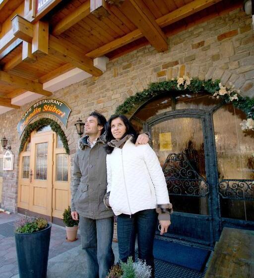 住宿加早餐 Landhaus Engadin