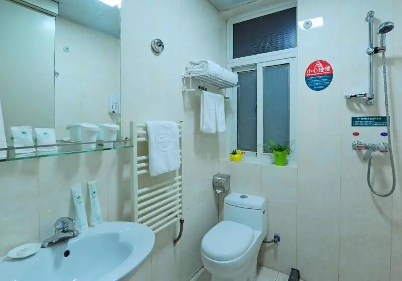 Отель Greentree Inn Shandong Yantai Penglai Free Harbor