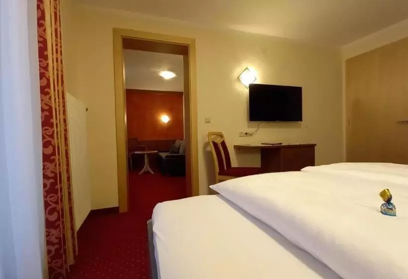 ホテル Haus Tirol Appartements