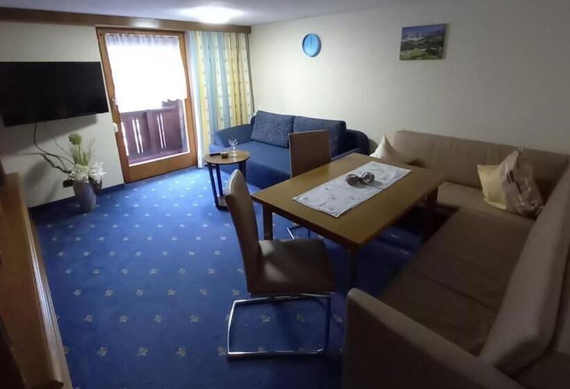 호텔 Haus Tirol Appartements