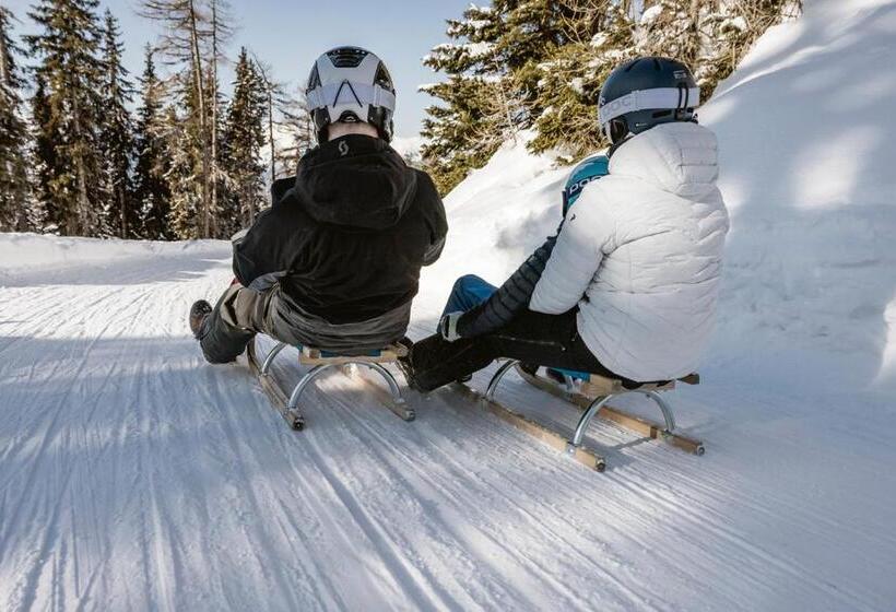 호텔 Haus Tirol Appartements